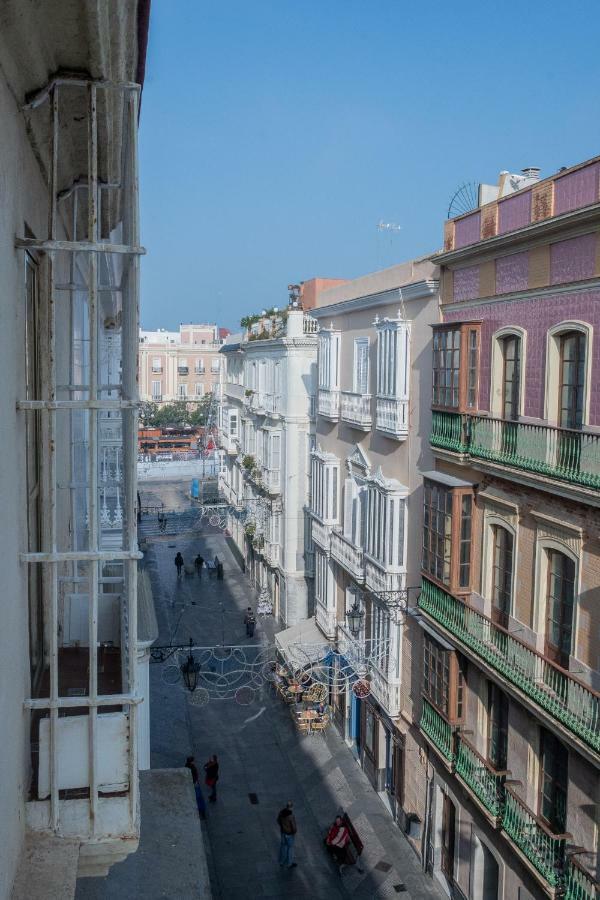 Apartamento La Galeria De San Antonio Кадис Экстерьер фото