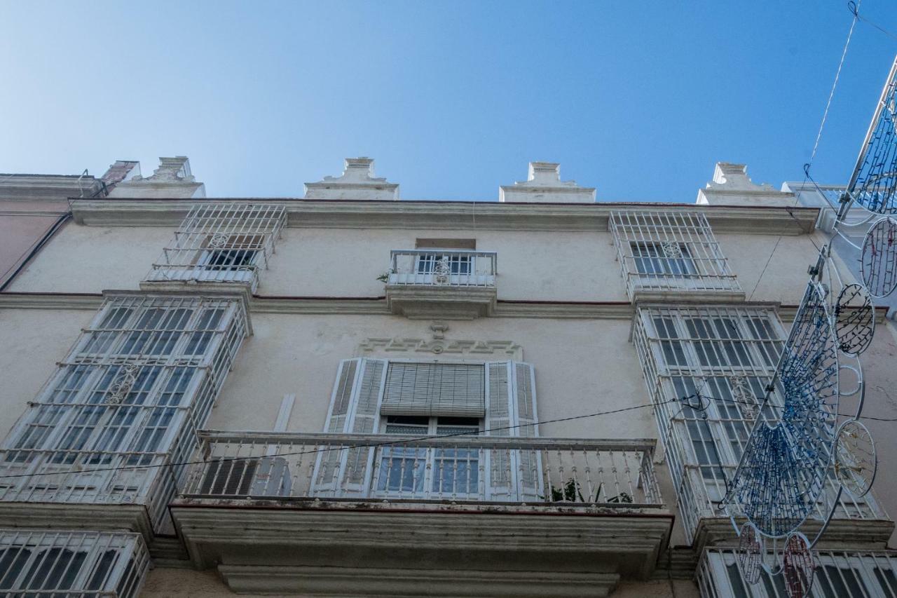 Apartamento La Galeria De San Antonio Кадис Экстерьер фото
