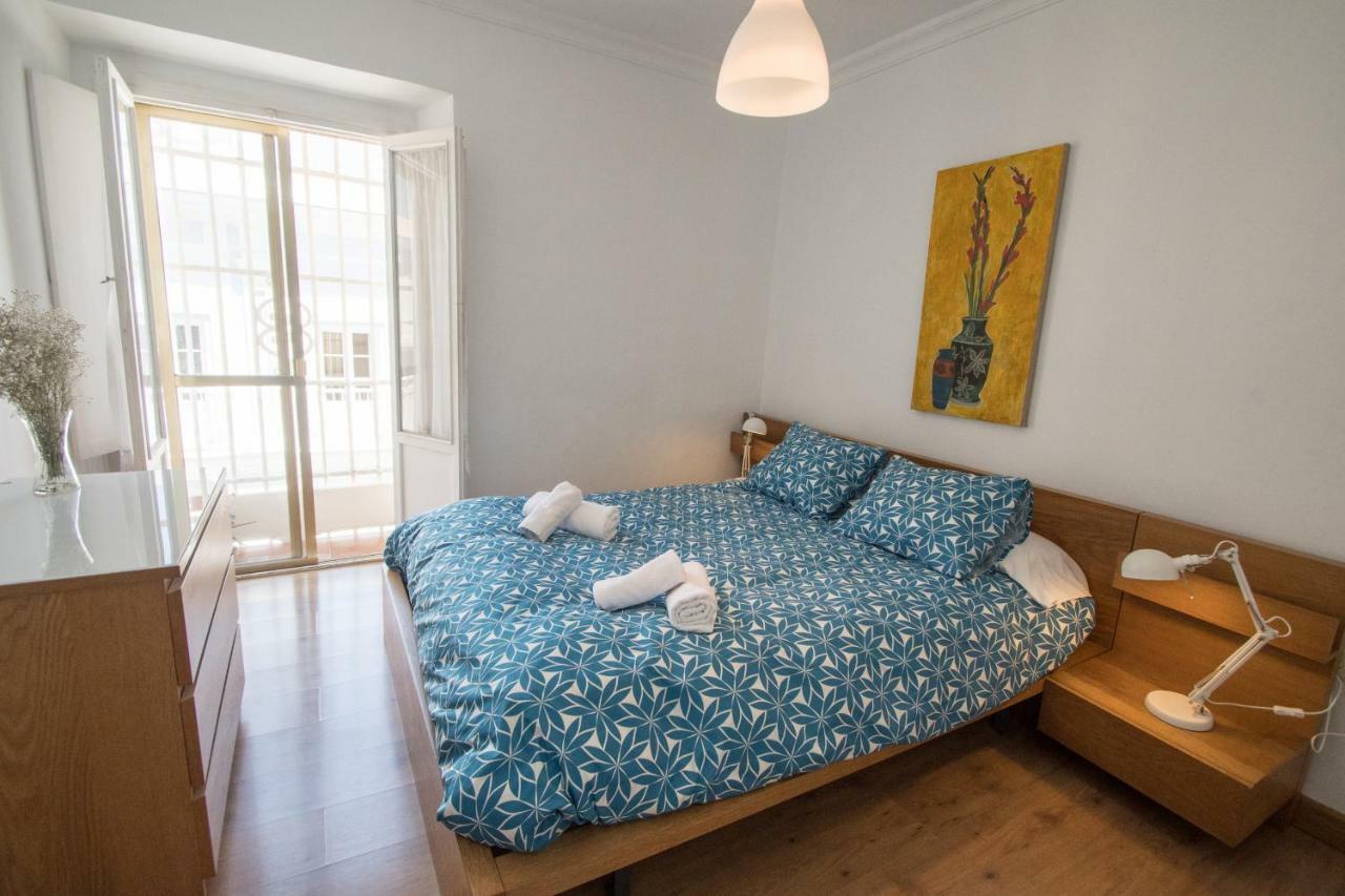 Apartamento La Galeria De San Antonio Кадис Экстерьер фото