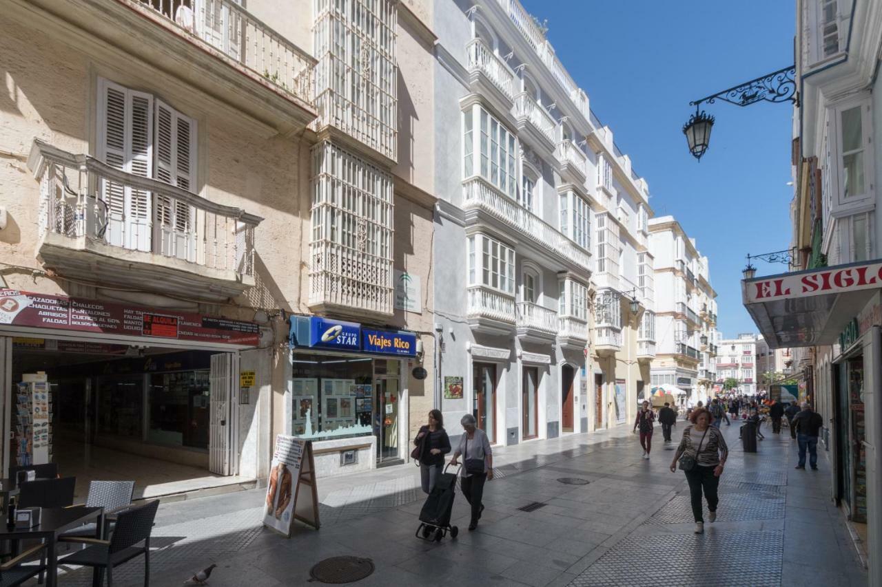 Apartamento La Galeria De San Antonio Кадис Экстерьер фото